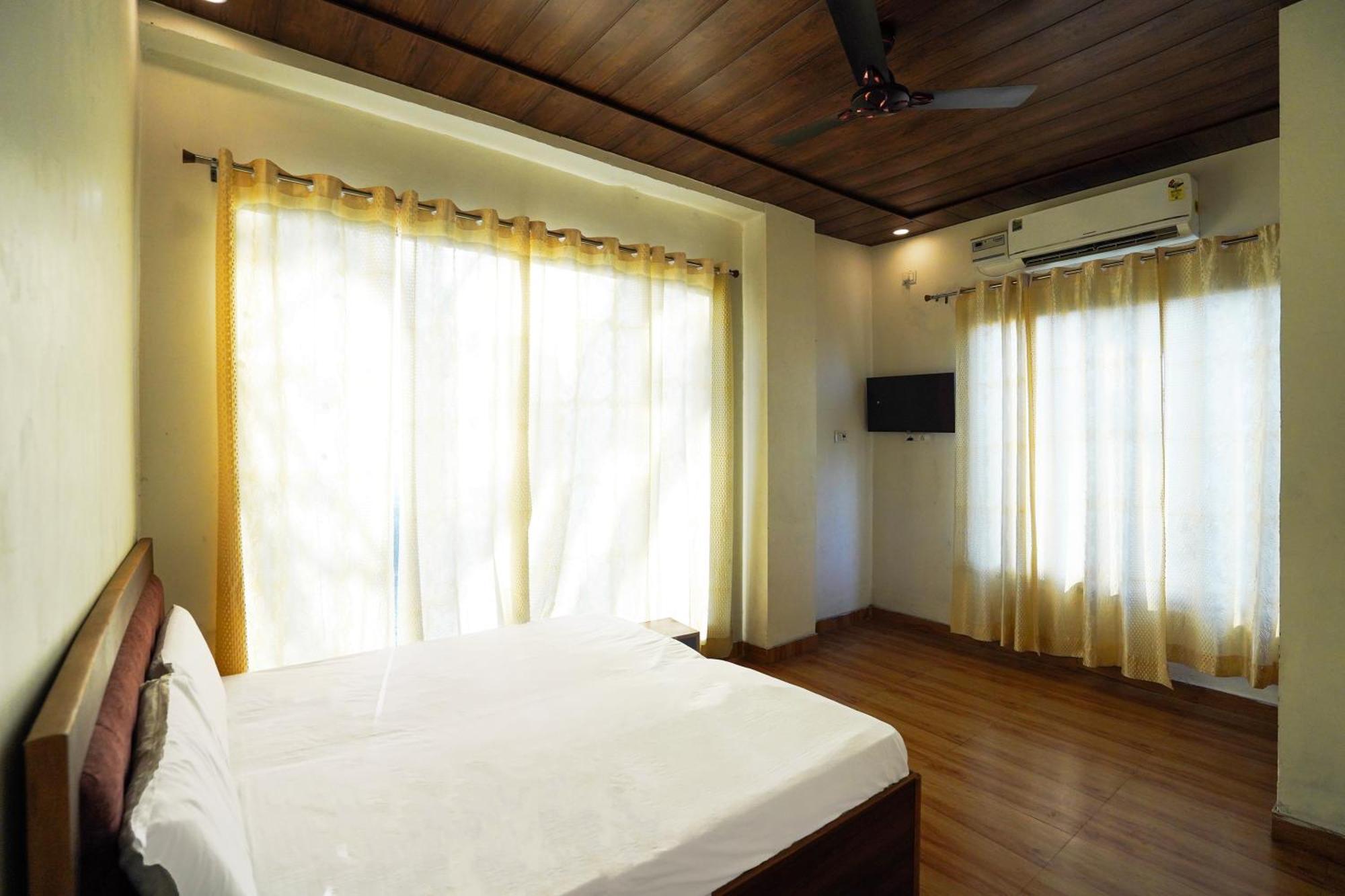 Hotel O R G Farm House Meerut Exterior foto