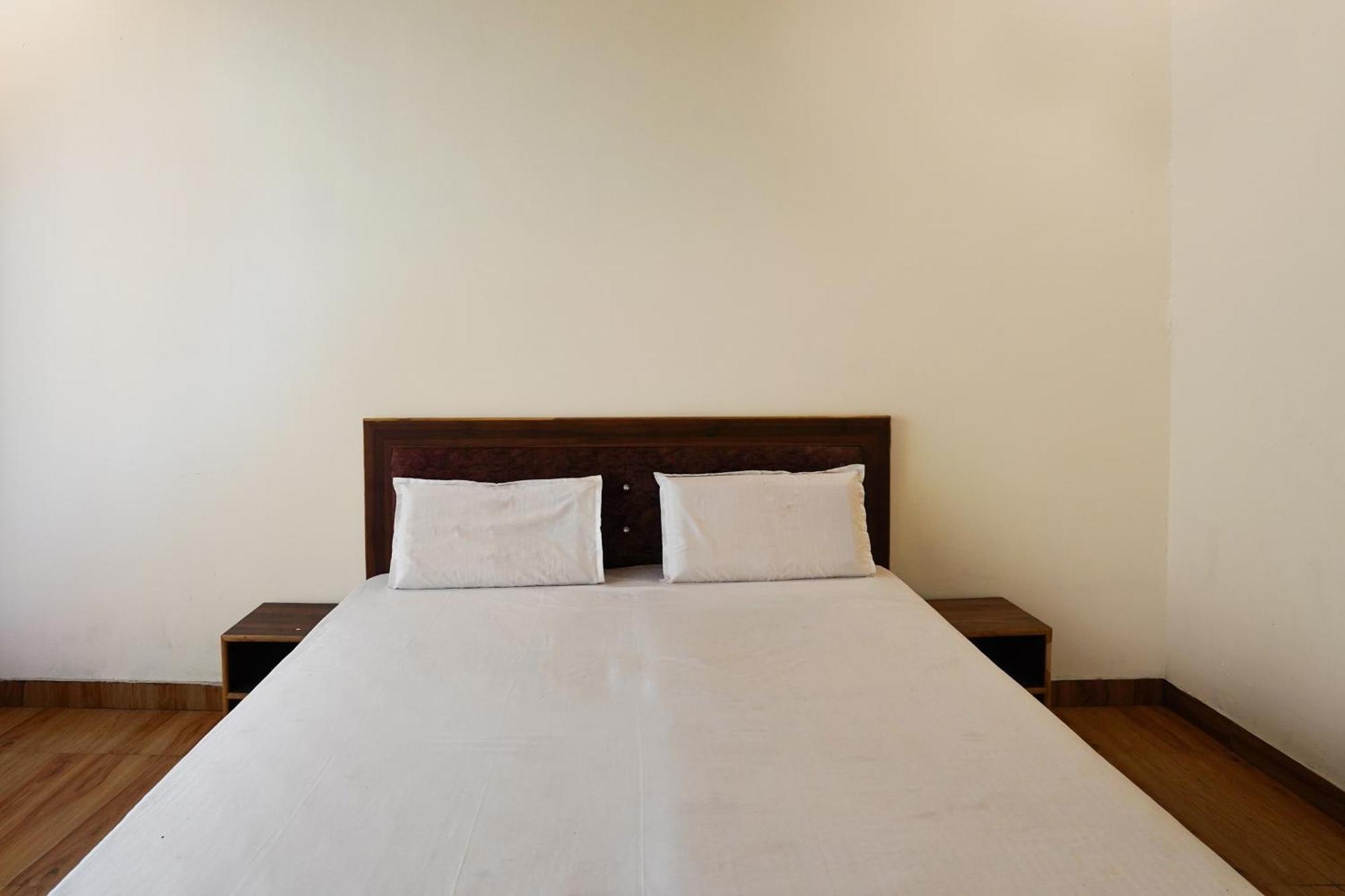 Hotel O R G Farm House Meerut Exterior foto